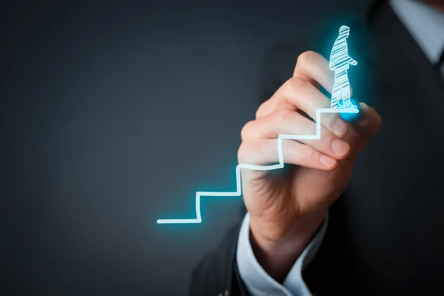 Quelles sont les compétences clés que doivent avoir les professionnels du RH en 2025 ?