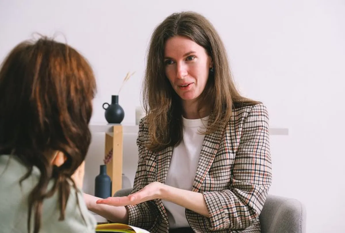 du bts a lemploi quelles perspectives de carriere dans les secteurs sanitaire et social